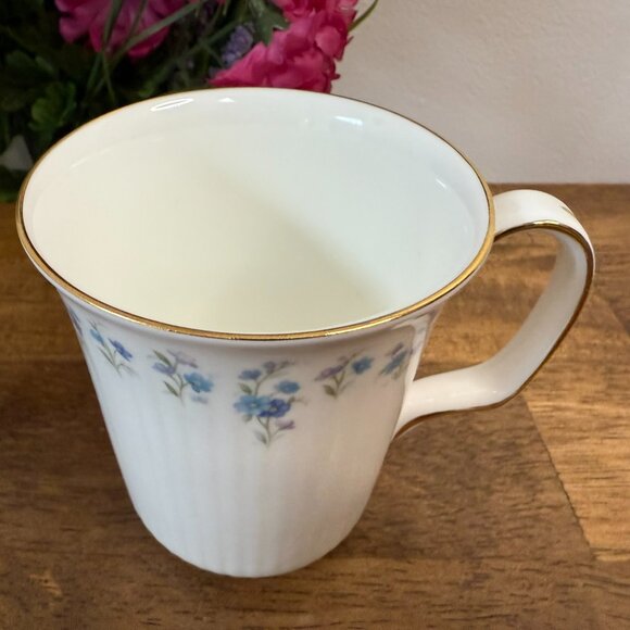Royal Albert Memory Lane Mug Blue Forget Me Not Bone China England Vintage Flora - Picture 4 of 9